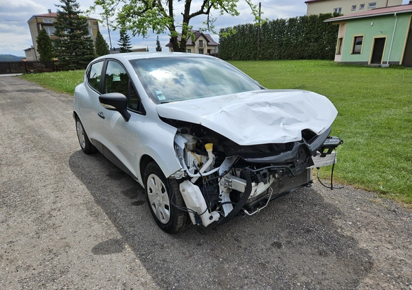 Renault Clio cena 10900 przebieg: 97600, rok produkcji 2015 z Kielce małe 56